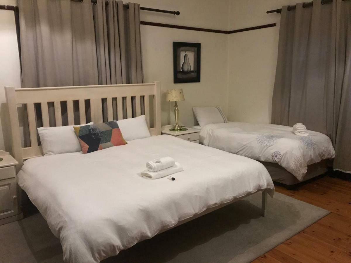 Queenspark Lodge Bloemfontein Kültér fotó