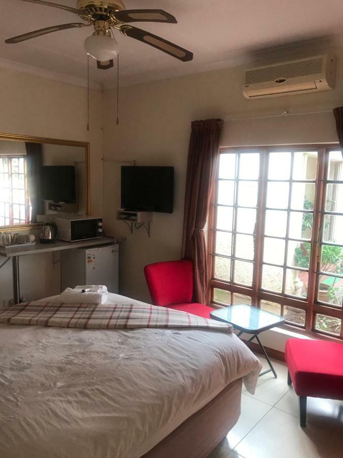 Queenspark Lodge Bloemfontein Kültér fotó